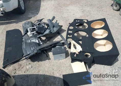 2013 Subaru Outback 2.5I z USA, uszkodzony, nr VIN 4S4BRCAC8D3317758